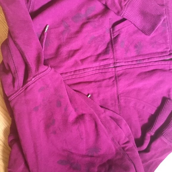 American Eagle Ladies Hoodie - Picture 2 of 2